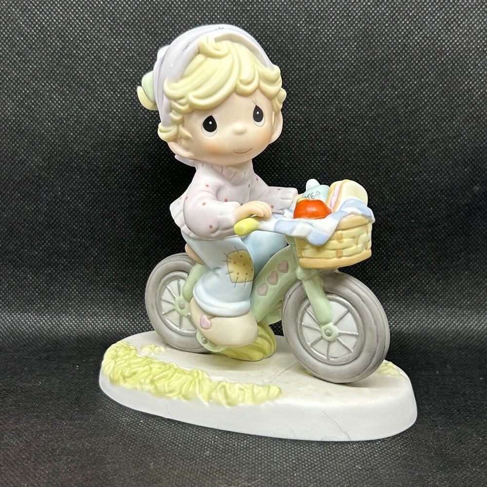 Precious Moments "The road to a friend is never long" figurine